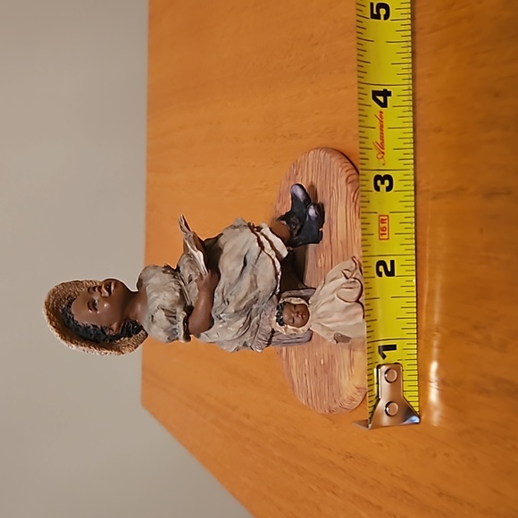 Miss Martha's Collection - Hallie "Sing Praises to the Lord" - Picture 7 of 9